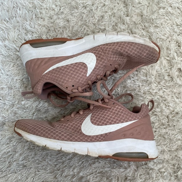 Nike Air Max Motion Running Shoes in Particle Pink - Picture 7 of 12